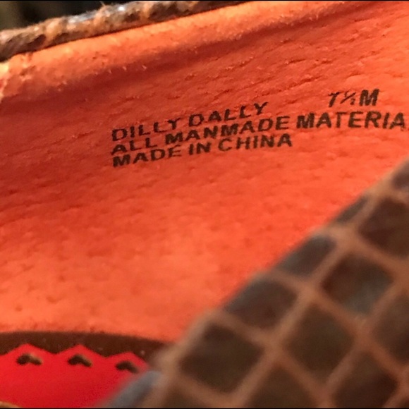 Poetic License London Dilly Dally Heels - Picture 2 of 6